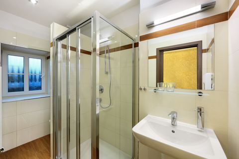 Rooms – Room 1