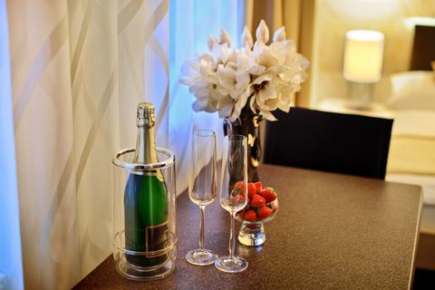 Rooms – Room 1